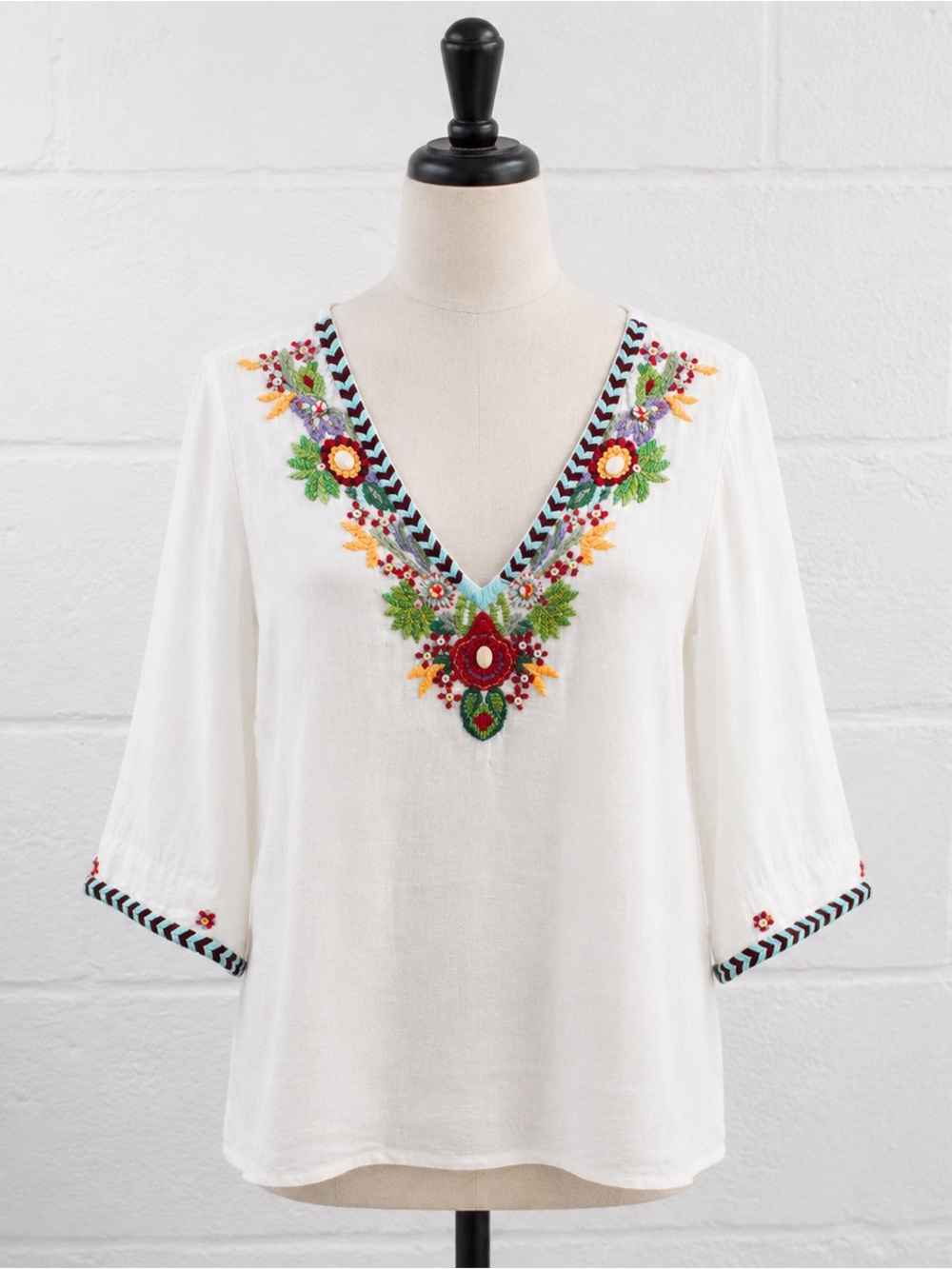 Soft Surroundings Women’s L White Linen Embroidered Beaded Boho Tunic